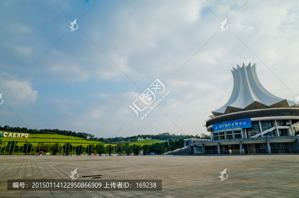 廣西南寧會展中心,廣場