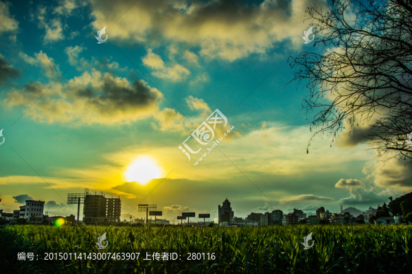 傍晚郊外風(fēng)景