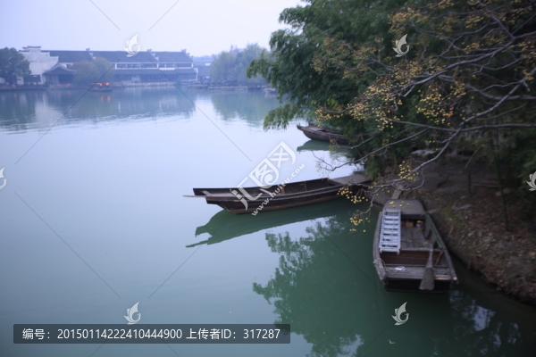 烏鎮(zhèn)水鄉(xiāng)小船