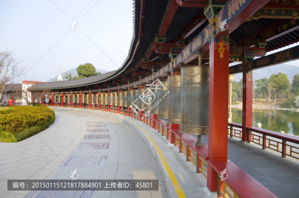 轉(zhuǎn)經(jīng)長(zhǎng)廊
