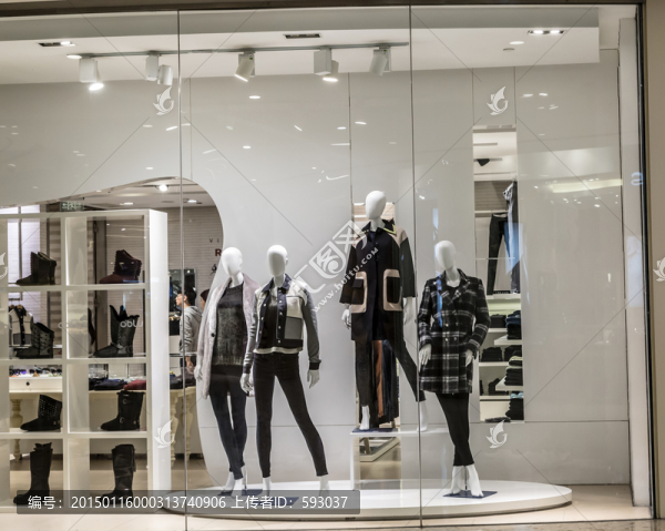 女裝店櫥窗