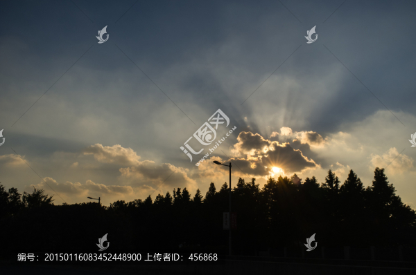 天空,光束