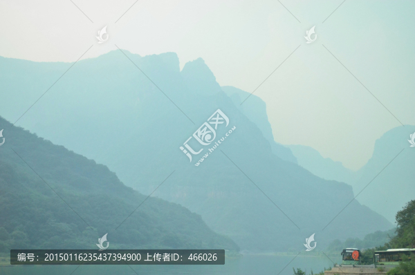 煙語(yǔ)朦朧云臺(tái)山