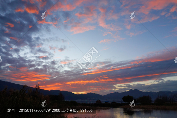 滇池草海濕地晚霞