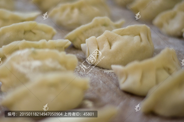 手工餃子