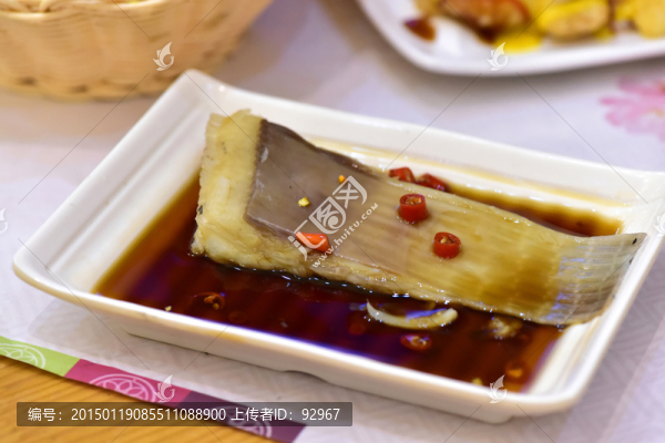 清蒸魚刺