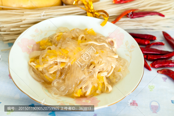 酸菜燉粉條