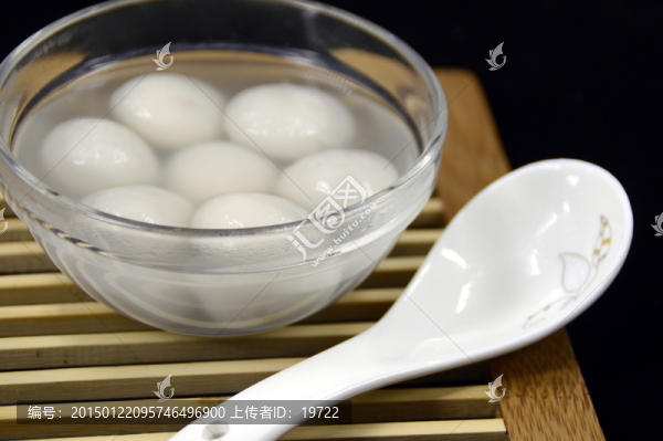 芝麻湯圓