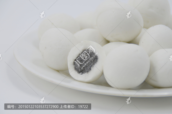 芝麻湯圓