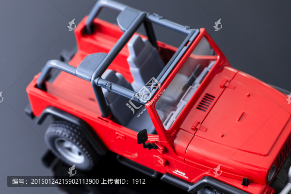 越野車