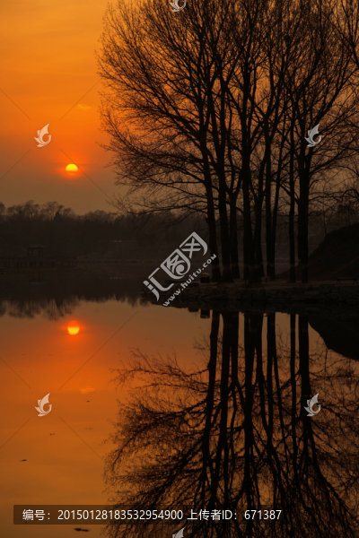 夕陽倒影