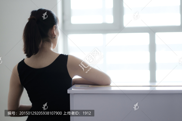 鋼琴女孩