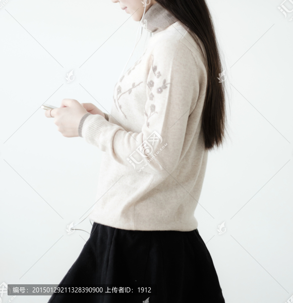 玩手機(jī)
