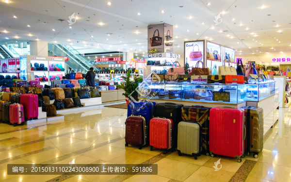 箱包專賣店櫥窗