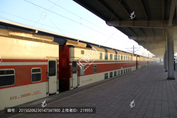 雙層列車,站臺