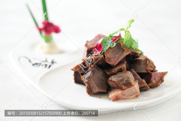 自制鹵牛腱