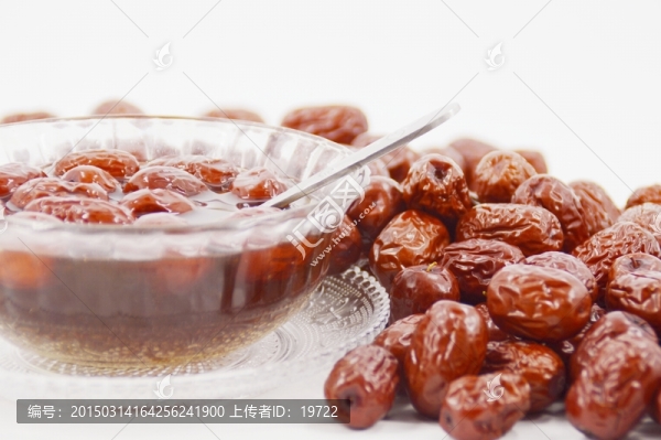 紅棗泡水茶圖片