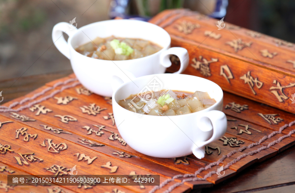 涼粉湯