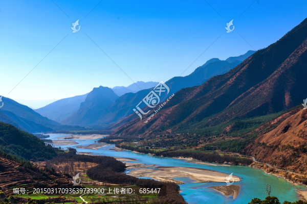 虎跳峽風(fēng)光