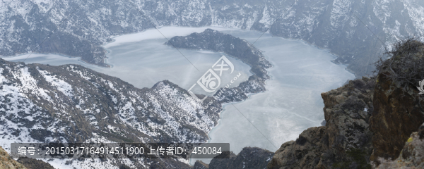 高山湖泊