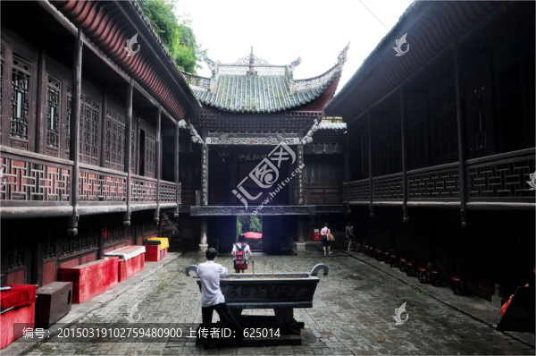 貴卅鎮(zhèn)遠(yuǎn)古建筑