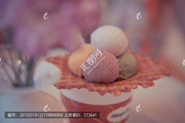 冰淇淋球