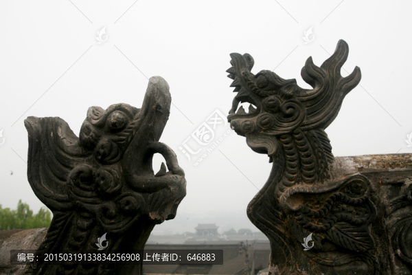 山西王家大院,屋頂雙龍