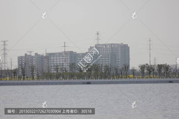 湖邊的房地產(chǎn)