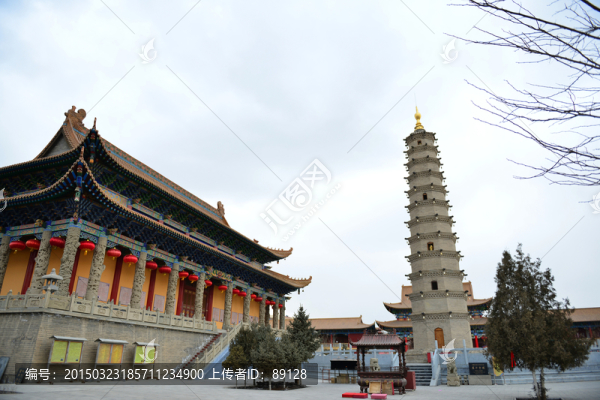 鳩摩羅什寺塔