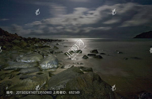 夜的海灘