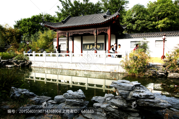 后花園的涼亭,徽派建筑