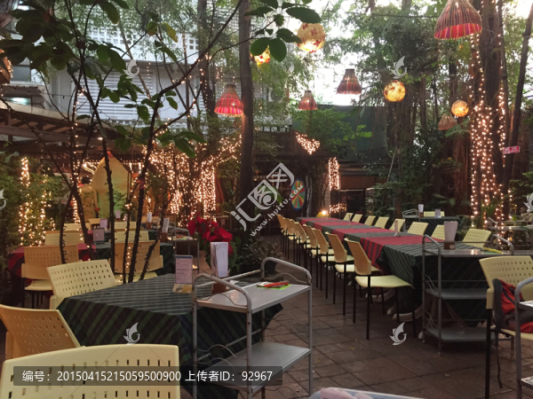 曼谷安全套主題餐廳