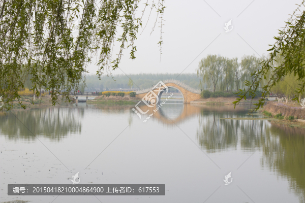 垂柳,小橋,湖面,倒影