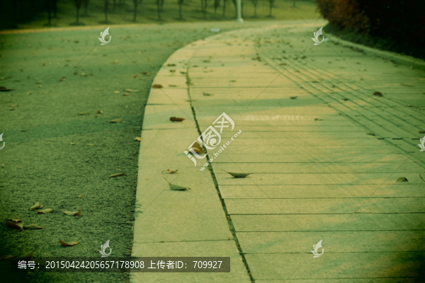 青石板路