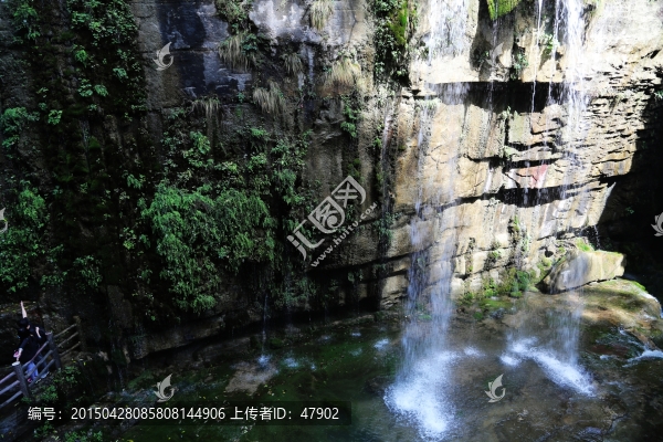 云臺(tái)山瀑布