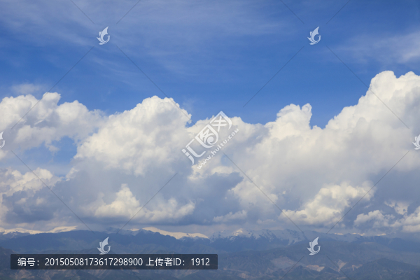 藍(lán)天白云