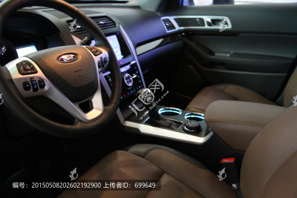 轎車