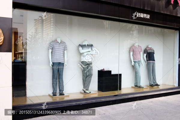 男裝店櫥窗