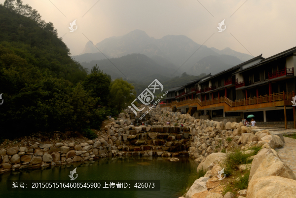 云霧山中