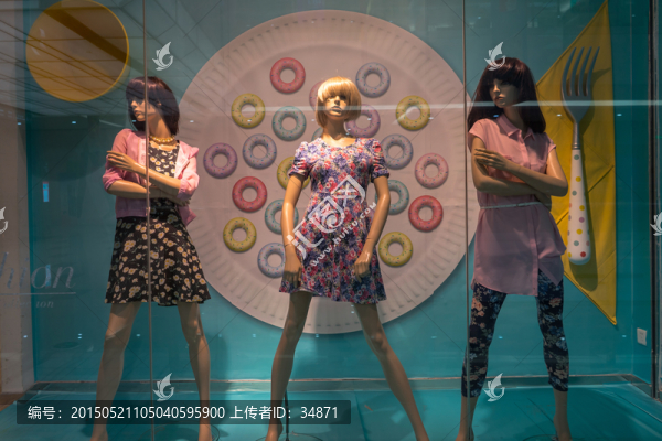 女裝店櫥窗