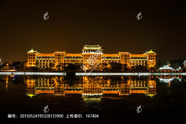 廈門集美龍舟池夜景