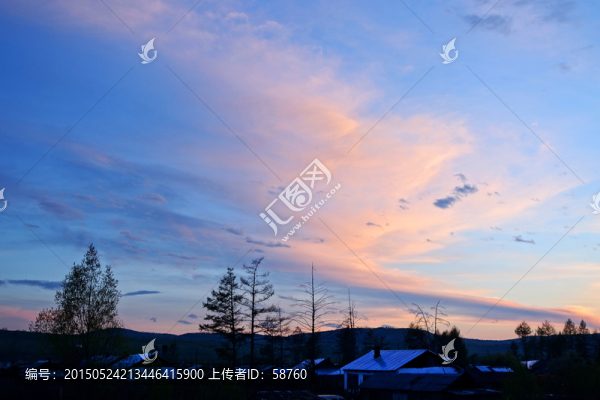 村莊夕陽暮色