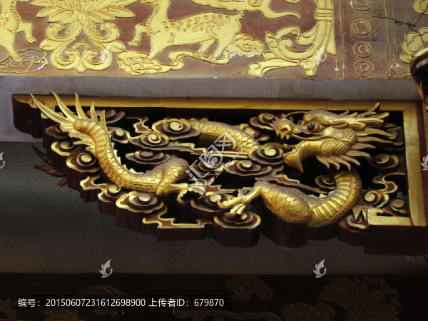 木雕金龍