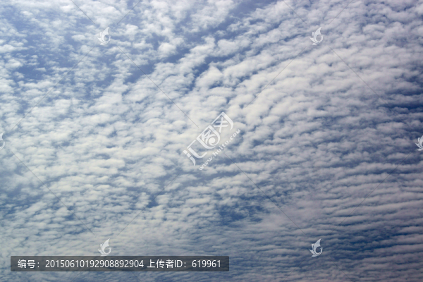 天空白云