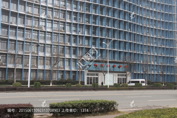 江邊建筑