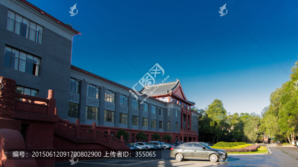 四川大學(xué)