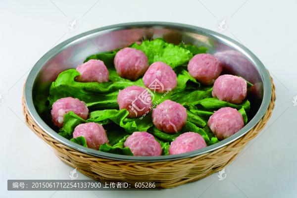 生上豬肉丸