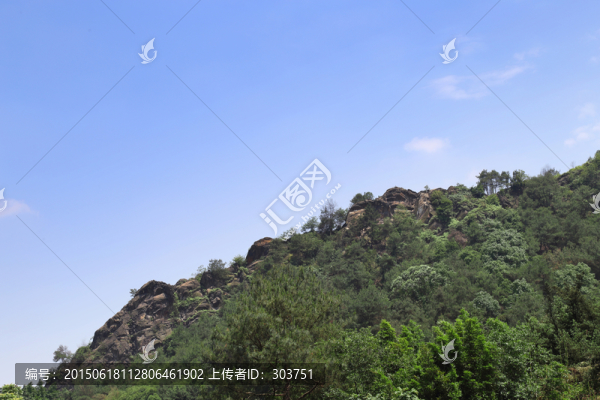 藍(lán)天白云