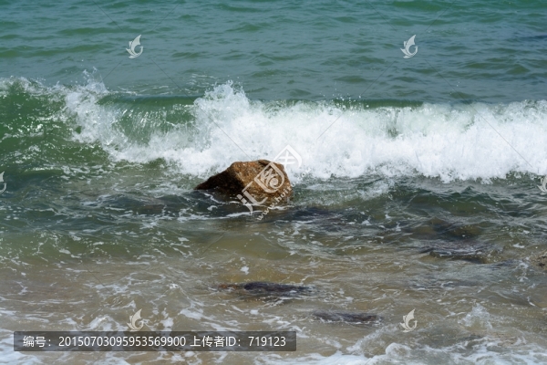 海浪與沙灘