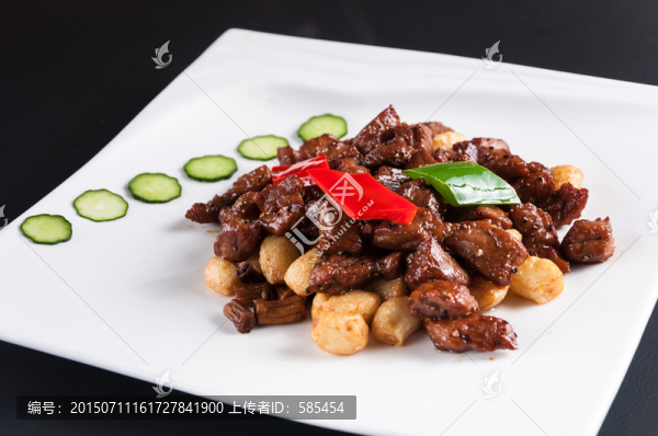 勁蒜牛仔粒